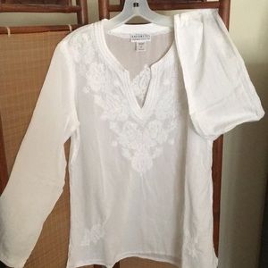 Catalog Favorites white tunic blouse Size L